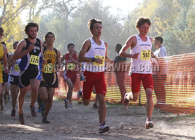 2011CIFXC-D3B-089.JPG - 2011 California CIF Cross Country Championships, Woodward Park, Fresno, California, November 27.