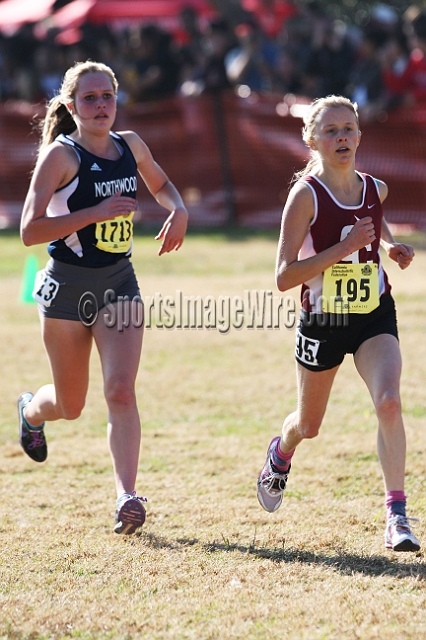 2011CIFXC-D3G-237.JPG - 2011 California CIF Cross Country Championships, Woodward Park, Fresno, California, November 27.