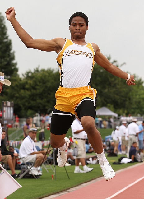 2011CIFFriSFA-010.JPG - June 3-4, 2011; Clovis, CA, USA; 93rd CIF State Track & Field Championships at Memorial Stadium.