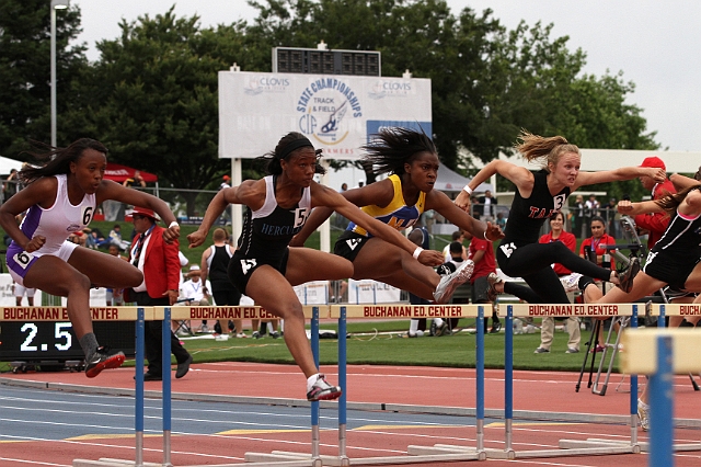 2011CIFFriSFA-101.JPG - June 3-4, 2011; Clovis, CA, USA; 93rd CIF State Track & Field Championships at Memorial Stadium.