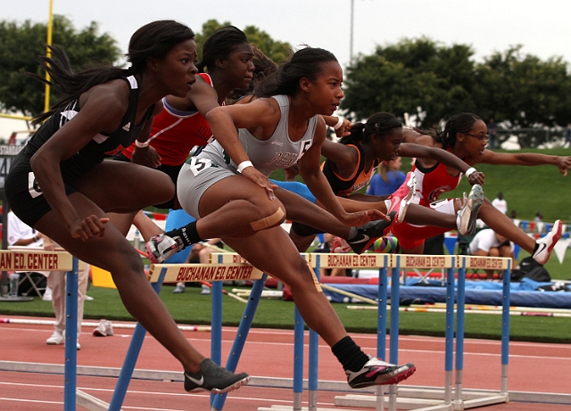 2011CIFFriSFA-012.JPG - June 3, 2011; Clovis, CA, USA; 93rd CIF State Track & Field Championships at Memorial Stadium.