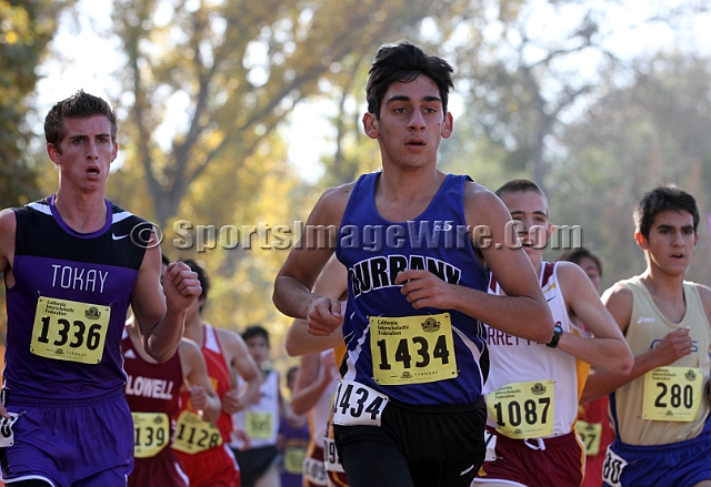 2011CIFXC-D1B-070.JPG - 2011 California CIF Cross Country Championships, Woodward Park, Fresno, California, November 27.