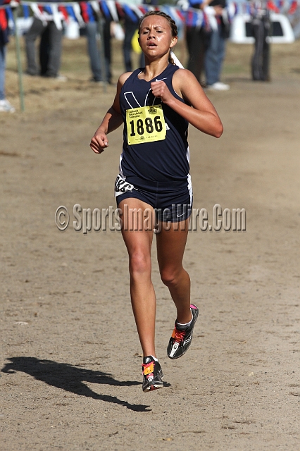 2011CIFXC-D1G-058.JPG - 2011 California CIF Cross Country Championships, Woodward Park, Fresno, California, November 27.