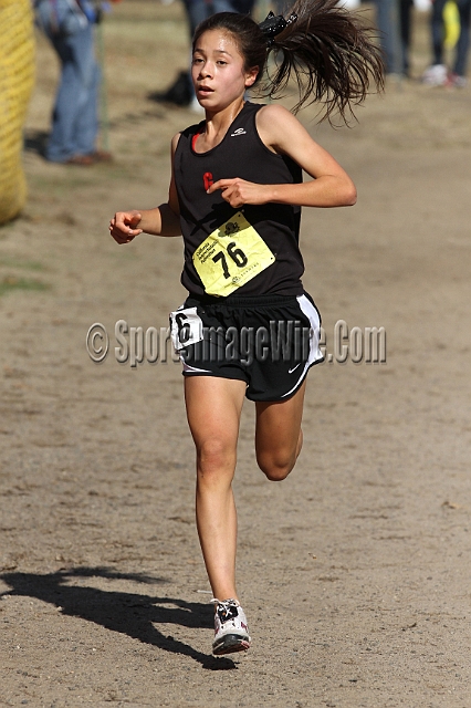 2011CIFXC-D1G-065.JPG - 2011 California CIF Cross Country Championships, Woodward Park, Fresno, California, November 27.