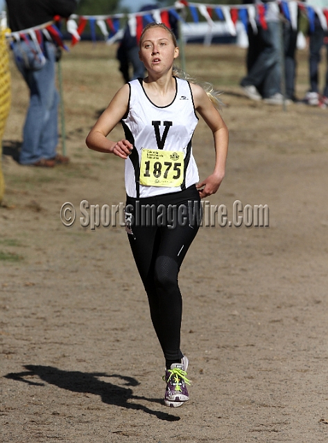 2011CIFXC-D1G-069.JPG - 2011 California CIF Cross Country Championships, Woodward Park, Fresno, California, November 27.