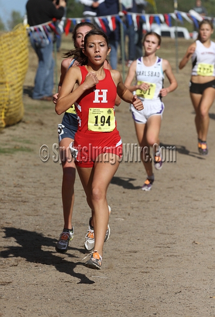 2011CIFXC-D1G-078.JPG - 2011 California CIF Cross Country Championships, Woodward Park, Fresno, California, November 27.