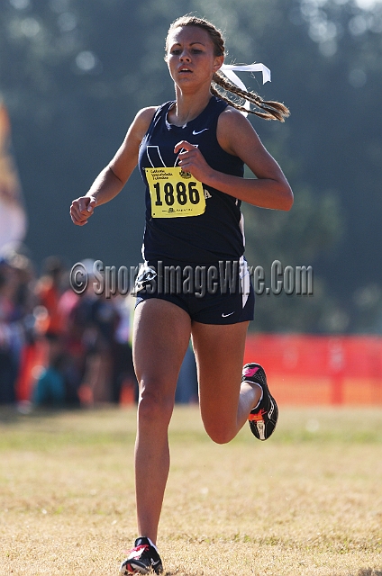 2011CIFXC-D1G-128.JPG - 2011 California CIF Cross Country Championships, Woodward Park, Fresno, California, November 27.