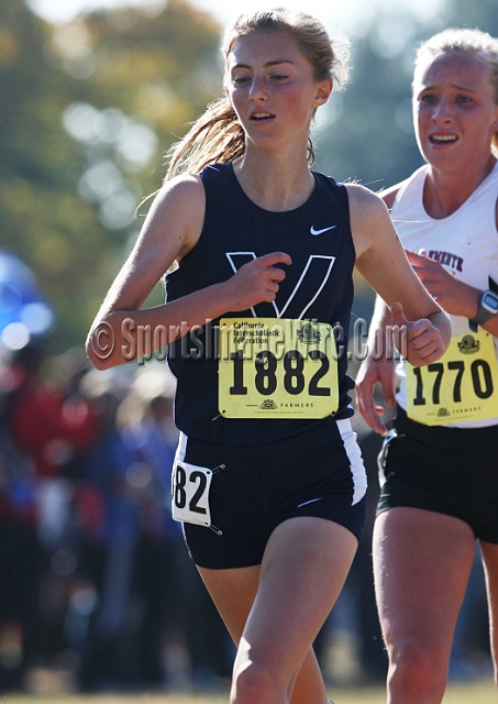 2011CIFXC-D1G-197.JPG - 2011 California CIF Cross Country Championships, Woodward Park, Fresno, California, November 27.