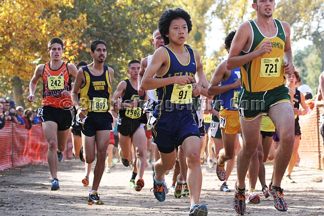 2011CIFXC-D2B-054.JPG - 2011 California CIF Cross Country Championships, Woodward Park, Fresno, California, November 27.