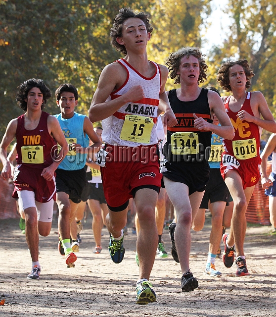 2011CIFXC-D2B-057.JPG - 2011 California CIF Cross Country Championships, Woodward Park, Fresno, California, November 27.