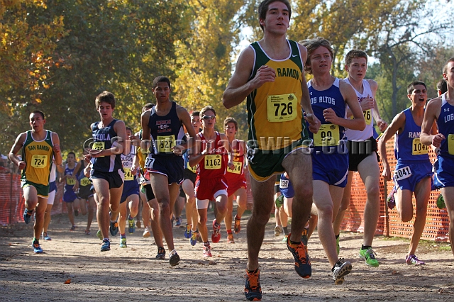 2011CIFXC-D2B-072.JPG - 2011 California CIF Cross Country Championships, Woodward Park, Fresno, California, November 27.