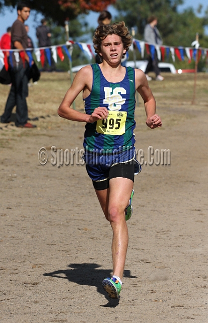2011CIFXC-D2B-081.JPG - 2011 California CIF Cross Country Championships, Woodward Park, Fresno, California, November 27.