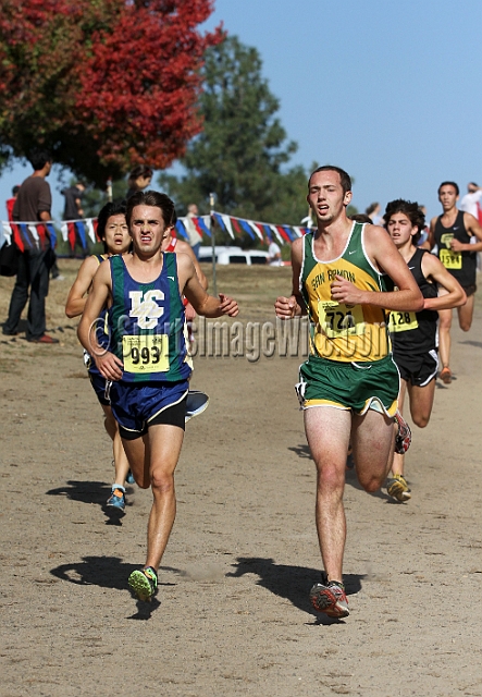 2011CIFXC-D2B-097.JPG - 2011 California CIF Cross Country Championships, Woodward Park, Fresno, California, November 27.