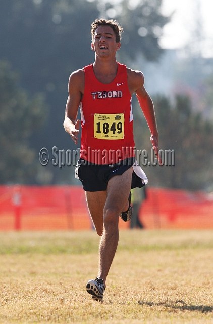 2011CIFXC-D2B-143.JPG - 2011 California CIF Cross Country Championships, Woodward Park, Fresno, California, November 27.