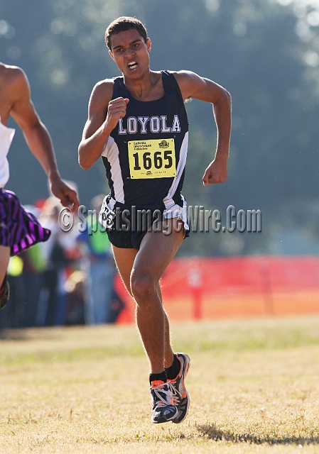 2011CIFXC-D2B-172.JPG - 2011 California CIF Cross Country Championships, Woodward Park, Fresno, California, November 27.