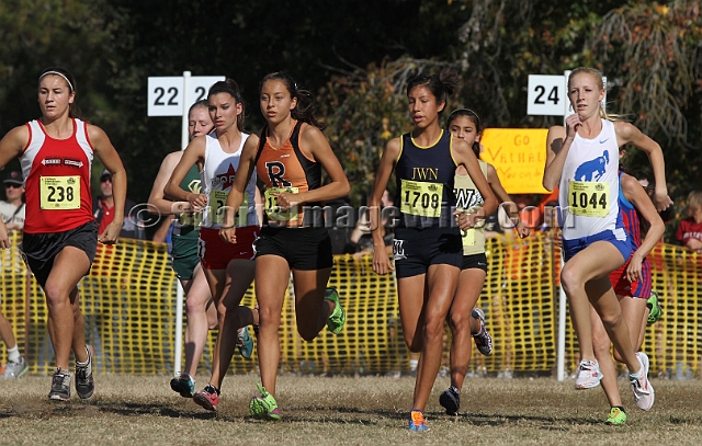 2011CIFXC-D2G-021.JPG - 2011 California CIF Cross Country Championships, Woodward Park, Fresno, California, November 27.