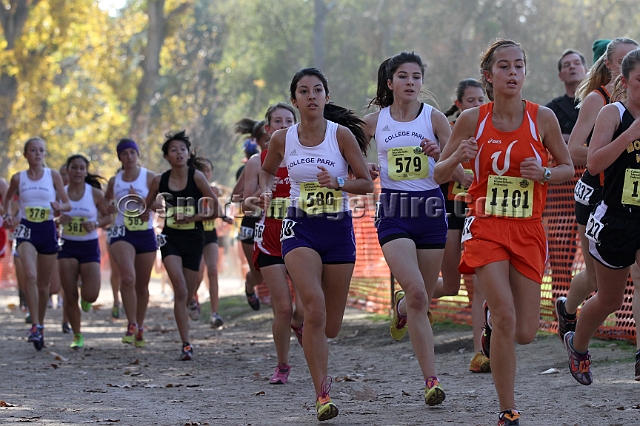 2011CIFXC-D2G-082.JPG - 2011 California CIF Cross Country Championships, Woodward Park, Fresno, California, November 27.