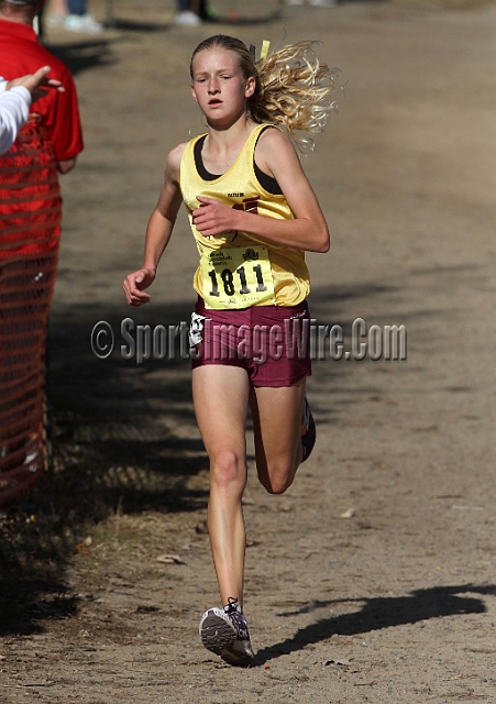 2011CIFXC-D2G-106.JPG - 2011 California CIF Cross Country Championships, Woodward Park, Fresno, California, November 27.