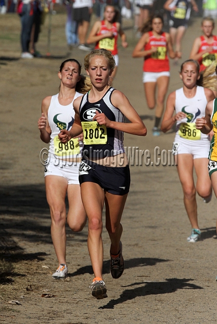 2011CIFXC-D2G-121.JPG - 2011 California CIF Cross Country Championships, Woodward Park, Fresno, California, November 27.