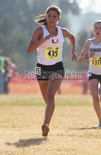 2011CIFXC-D2G-271.JPG - 2011 California CIF Cross Country Championships, Woodward Park, Fresno, California, November 27.
