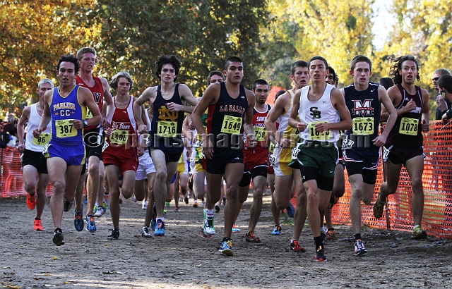 2011CIFXC-D4B-018.JPG - 2011 California CIF Cross Country Championships, Woodward Park, Fresno, California, November 27.