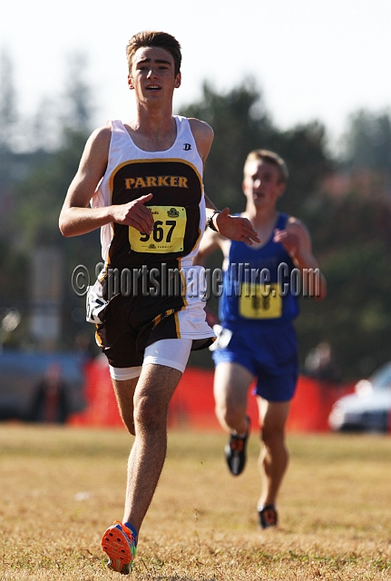 2011CIFXC-D4B-126.JPG - 2011 California CIF Cross Country Championships, Woodward Park, Fresno, California, November 27.