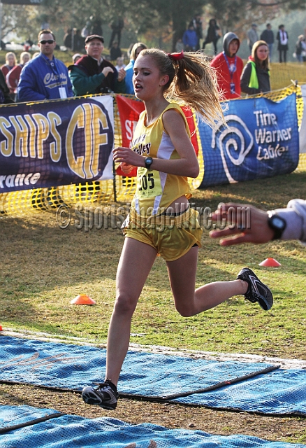 2011CIFXC-D4G-076.JPG - 2011 California CIF Cross Country Championships, Woodward Park, Fresno, California, November 27.