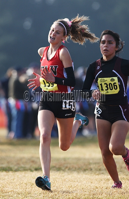2011CIFXC-D4G-143.JPG - 2011 California CIF Cross Country Championships, Woodward Park, Fresno, California, November 27.