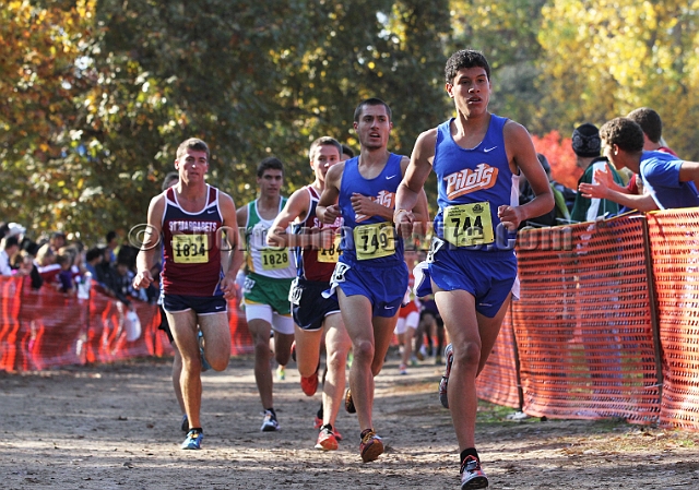 2011CIFXC-D5B-032.JPG - 2011 California CIF Cross Country Championships, Woodward Park, Fresno, California, November 27.