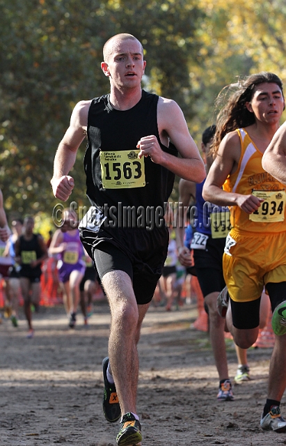 2011CIFXC-D5B-043.JPG - 2011 California CIF Cross Country Championships, Woodward Park, Fresno, California, November 27.
