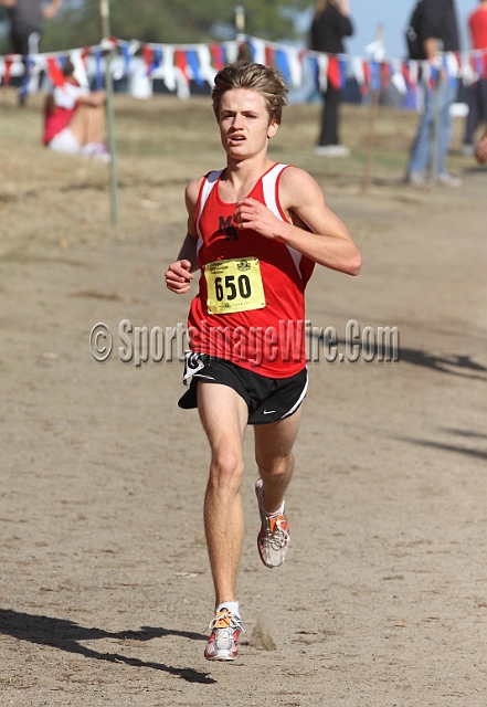 2011CIFXC-D5B-097.JPG - 2011 California CIF Cross Country Championships, Woodward Park, Fresno, California, November 27.