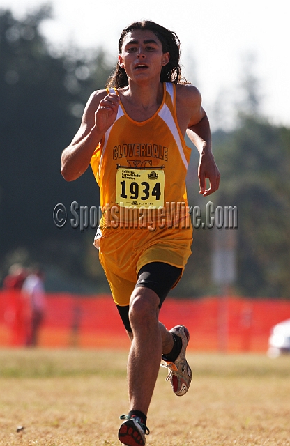 2011CIFXC-D5B-153.JPG - 2011 California CIF Cross Country Championships, Woodward Park, Fresno, California, November 27.