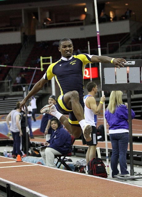 2011CalHSIndoor-468.JPG - 2011 California High School Indoor Invitational track and field meet, February 26, 2011 at the Save Mart Center, Fresno, CA.