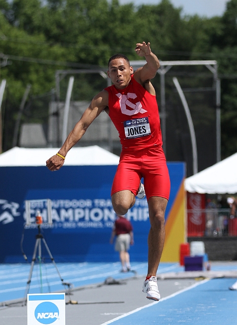 2011NCAASat-063.JPG - June 8-11, 2011; Des Moines, IA, USA; NCAA Division 1 Track and Field Championships.
