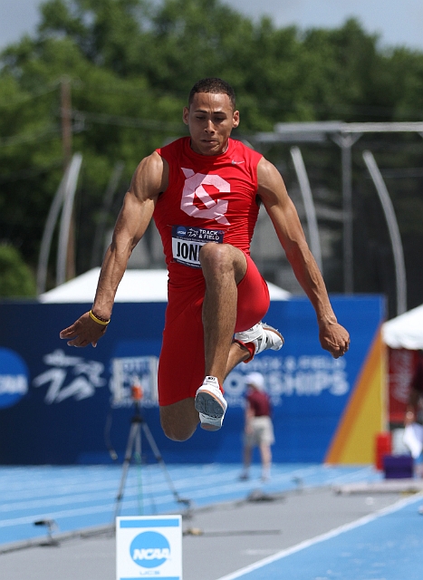 2011NCAASat-064.JPG - June 8-11, 2011; Des Moines, IA, USA; NCAA Division 1 Track and Field Championships.