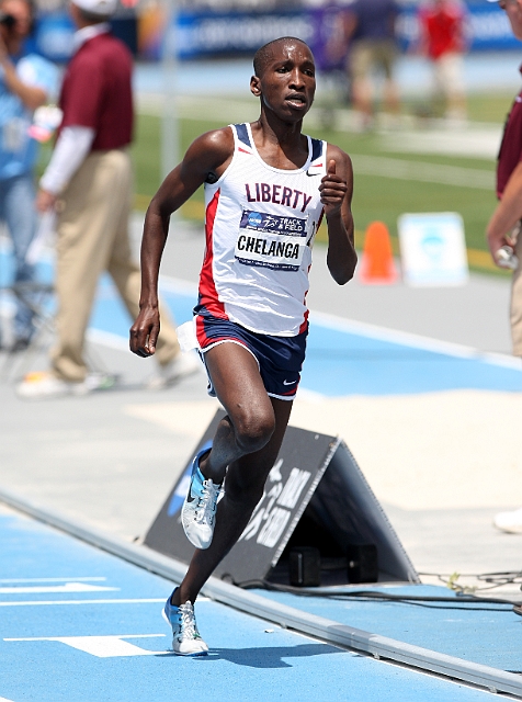 2011NCAASat-191.JPG - June 8-11, 2011; Des Moines, IA, USA; NCAA Division 1 Track and Field Championships.