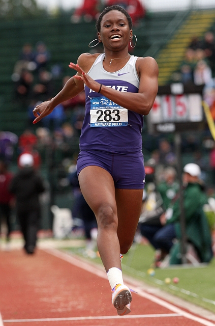 2011NCAAWestFri-009.JPG - 2011 NCAA West Preliminary Track and Field, May 26-28, Hayward Field, Eugene, OR.