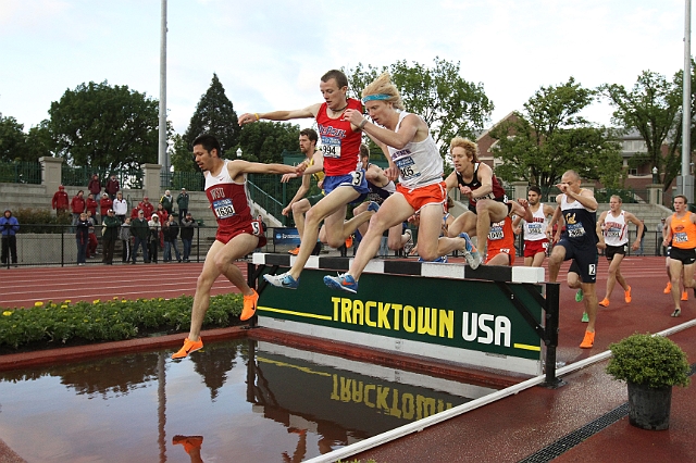 2011NCAAWestFri-085.JPG - 2011 NCAA West Preliminary Track and Field, May 26-28, Hayward Field, Eugene, OR.