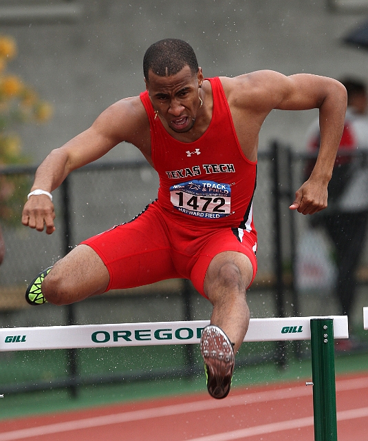 2011NCAAWestThur-042.JPG - 2011 NCAA West Preliminary Track and Field, May 26-28, Hayward Field, Eugene, OR.