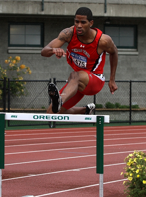 2011NCAAWestThur-043.JPG - 2011 NCAA West Preliminary Track and Field, May 26-28, Hayward Field, Eugene, OR.