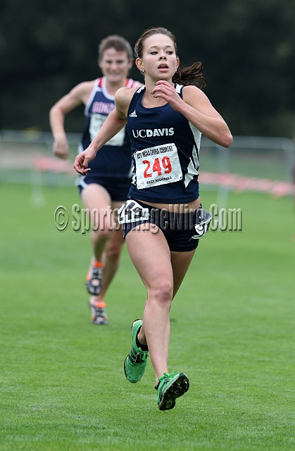 2011NCAAWestXC-191.JPG - 2011 NCAA Cross Country West Regional, November 12, Stanford Golf Course, Stanford, California.