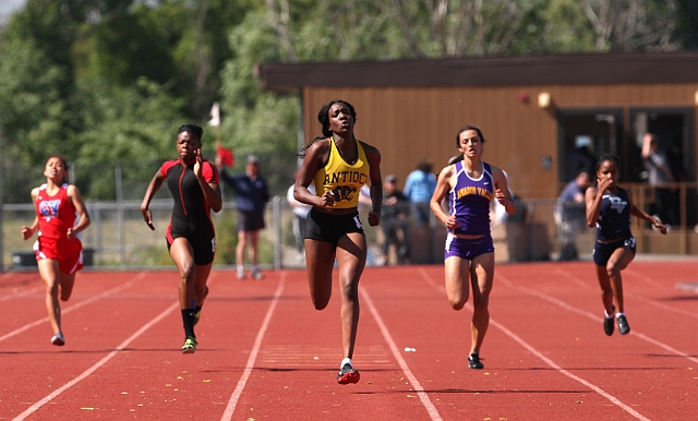 2011NCS-TriValley-234.JPG - 2011 NCS Tri-Valley Track and Field Championships, May 21, Granada High School, Livermore, CA.