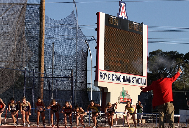 2011Pac-10-Sat-013.JPG - 2011 Pac-10 Track and Field Championships, May 13-14, Roy P. Drachman Stadium, University of Arizona, Tucson, AZ.