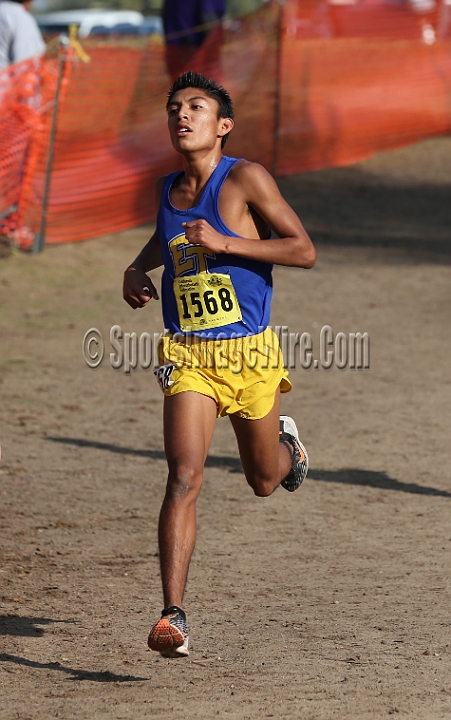 12CIFXCBD1-076.JPG - 2012 California CIF Cross Country Championships, Woodward Park, Fresno, California, November 24.