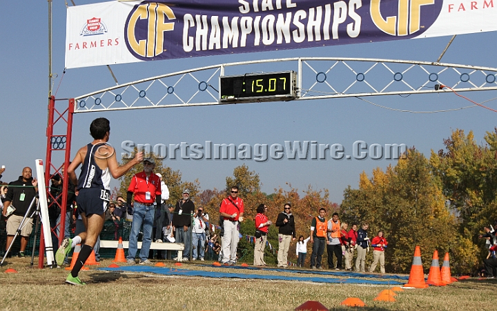 12CIFXCBD2-587.JPG - 2012 California CIF Cross Country Championships, Woodward Park, Fresno, California, November 24.