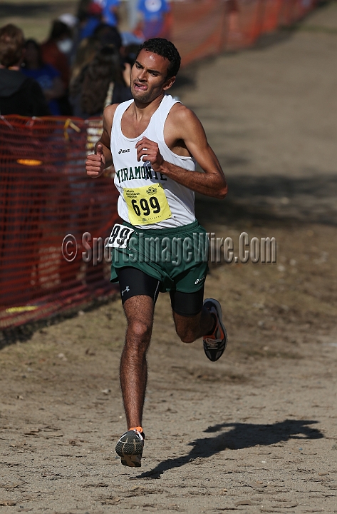 12CIFXCBD3-097.JPG - 2012 California CIF Cross Country Championships, Woodward Park, Fresno, California, November 24.