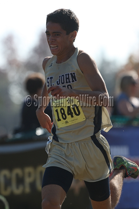 12CIFXCBD3-228.JPG - 2012 California CIF Cross Country Championships, Woodward Park, Fresno, California, November 24.