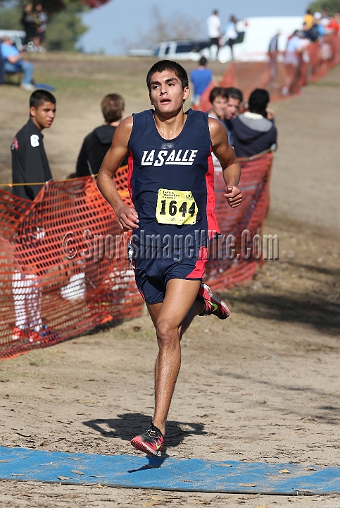 12CIFXCBD4-099.JPG - 2012 California CIF Cross Country Championships, Woodward Park, Fresno, California, November 24.