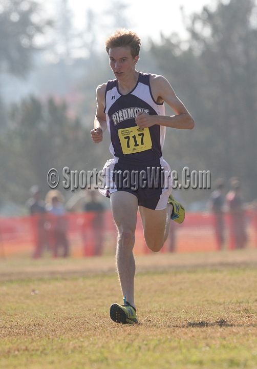 12CIFXCBD4-205.JPG - 2012 California CIF Cross Country Championships, Woodward Park, Fresno, California, November 24.