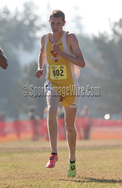 12CIFXCBD4-216.JPG - 2012 California CIF Cross Country Championships, Woodward Park, Fresno, California, November 24.
